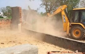 ग्रेटर नोएडा- भनौता में अतिक्रमण पर ग्रेनो प्राधिकरण ने चलाया बुल्डोजर I