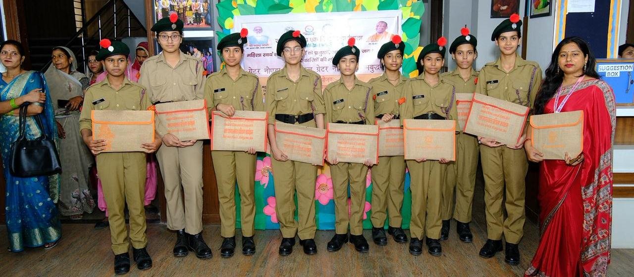 गौतमबुद्धनगर -नोएडा वर्ल्ड स्कूल, ग्रेटर नोएडा में एनडीआरएफ ने दिया आपदा प्रबंधन का प्रशिक्षण I