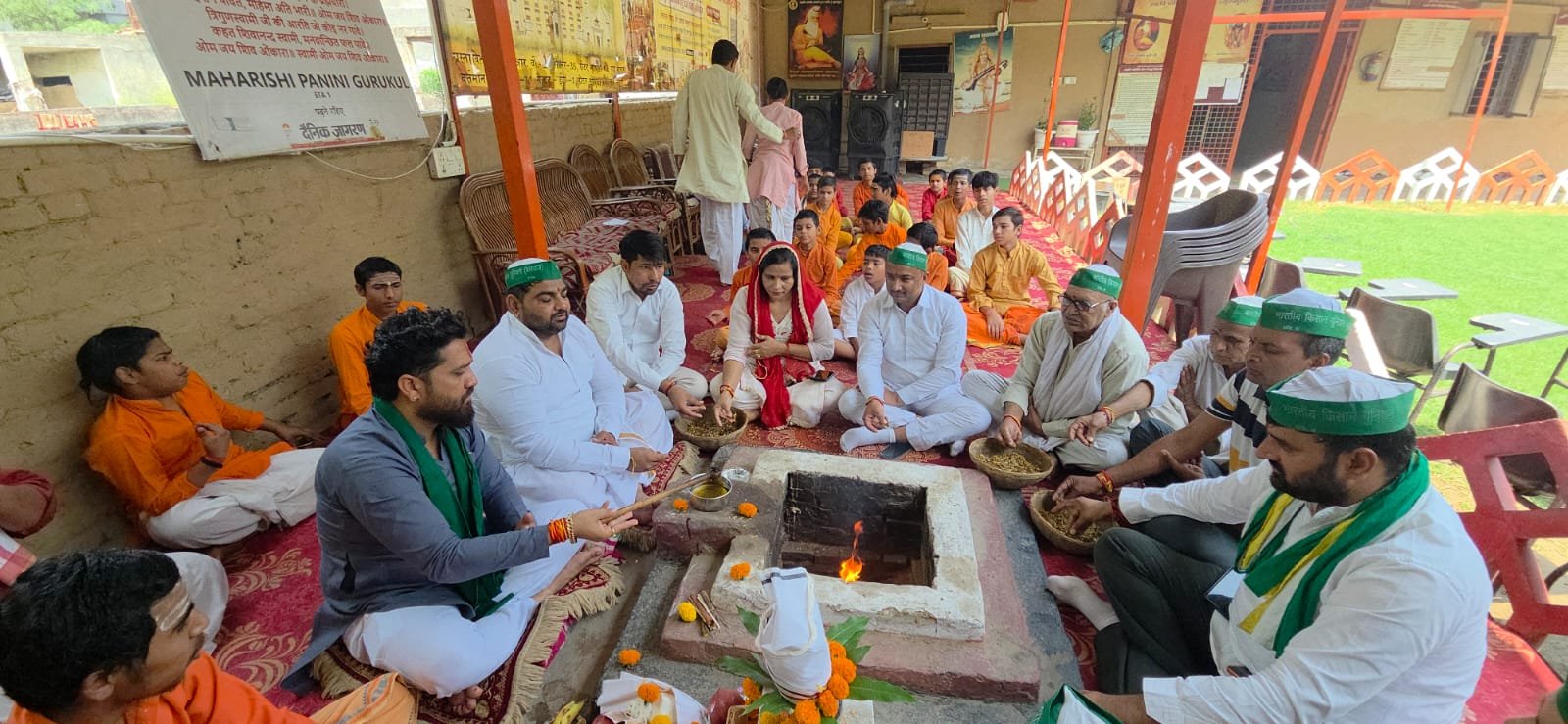 ग्रेटर नोएडा- भारतीय किसान यूनियन बलराज के राष्ट्रीय अध्यक्ष के उत्तम स्वास्थ्य हेतु कार्यकर्ताओं ने किया हवन-पूजन I
