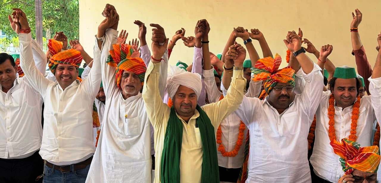 नोएडा- ट्रैक्टर रैली से प्रशासन में मची हलचल, 100 लोगों ने एक साथ ली सदस्यता I